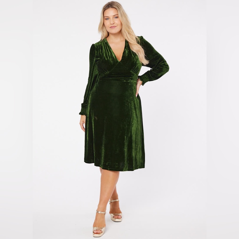 Velvet v-neck dress
